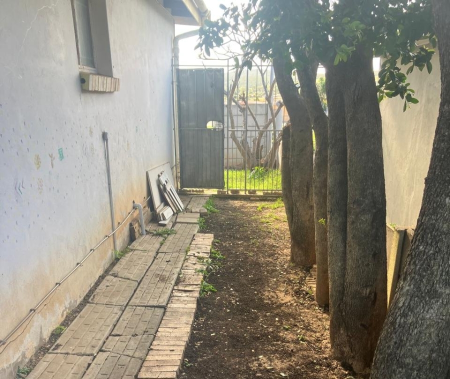 To Let 1 Bedroom Property for Rent in Heuwelkruin Eastern Cape